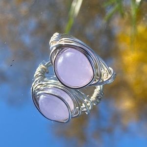 adorable purple bead silver wire ring!!